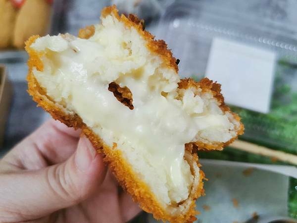 (台中/西區) 飯糰ㄜˋ打嗝，超可愛的美型飯糰品項雖不多，但好拍又好吃，靠近科博館、金典酒店 - COCO享天下(隆爸妤媽愛白白)