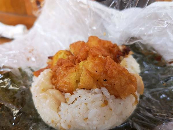 (台中/西區) 飯糰ㄜˋ打嗝，超可愛的美型飯糰品項雖不多，但好拍又好吃，靠近科博館、金典酒店 - COCO享天下(隆爸妤媽愛白白)