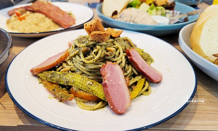 台中人氣老宅咖啡館，招牌法式舒芙蕾必點，還有早午餐、義大利麵、燉飯也很推！不限時、無服務費更優～