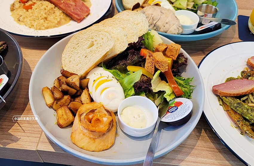 台中人氣老宅咖啡館，招牌法式舒芙蕾必點，還有早午餐、義大利麵、燉飯也很推！不限時、無服務費更優～