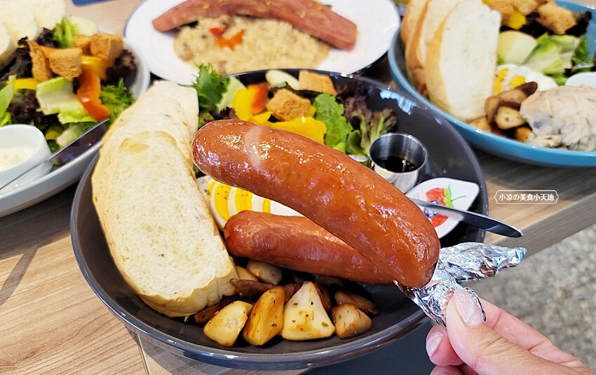 台中人氣老宅咖啡館，招牌法式舒芙蕾必點，還有早午餐、義大利麵、燉飯也很推！不限時、無服務費更優～