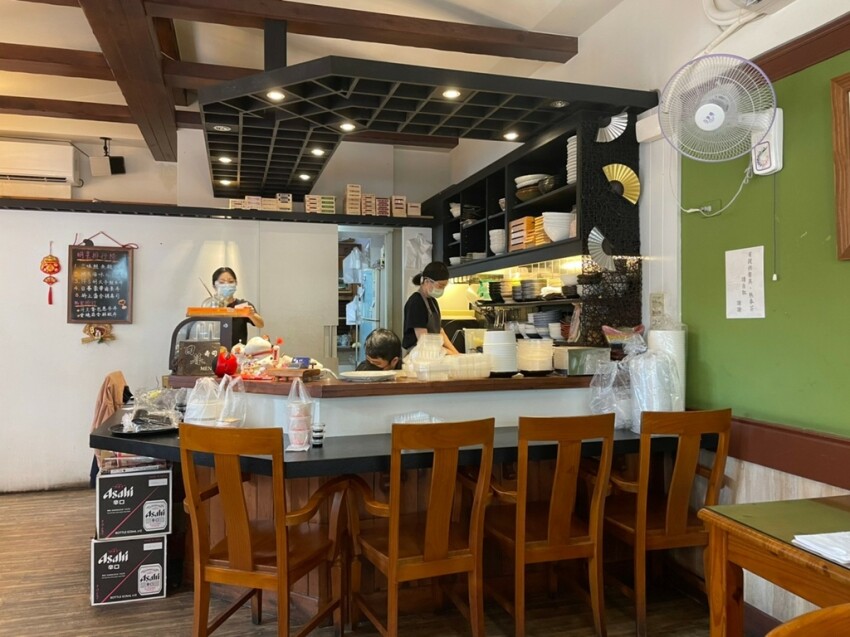 【台南 東區】壽司控報到｜府東街日暮壽司 吃膩了炙燒來份鮮味散壽司吧！