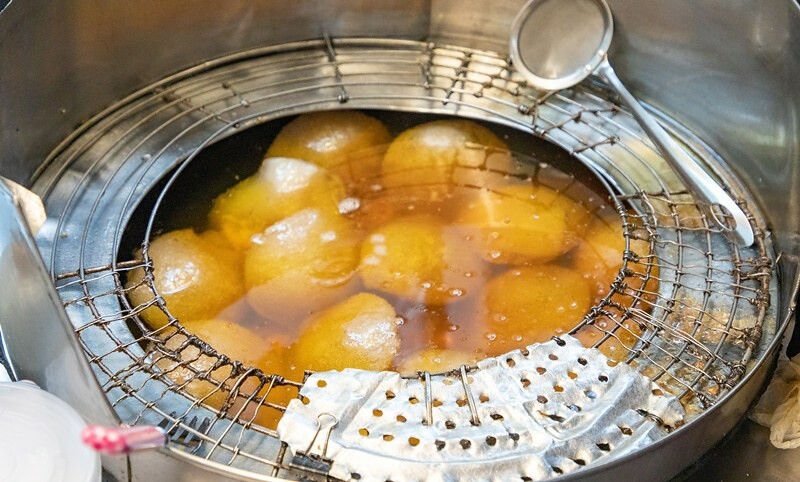 【板橋區美食里-埔墘的味道之十一】馬路慶肉圓麵線.四十年三輪車老攤.萬華.板橋人記憶中叫沿街叫賣的麵線肉