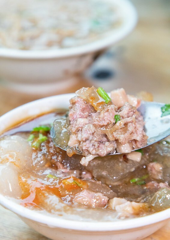 【板橋區美食里-埔墘的味道之十一】馬路慶肉圓麵線.四十年三輪車老攤.萬華.板橋人記憶中叫沿街叫賣的麵線肉