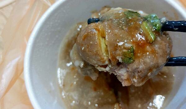 【板橋美食】馬路慶肉圓麵線-低調不顯眼卻有名店級實力的肉圓店