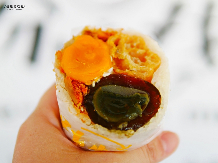 芋泥尬飯糰迸出新滋味『五分鐘找餐台南民生店』澎湃川味辣妹鍋燒意麵吃起來！台南美食｜台南中西區｜外帶美食 - 曼達愛吃鬼