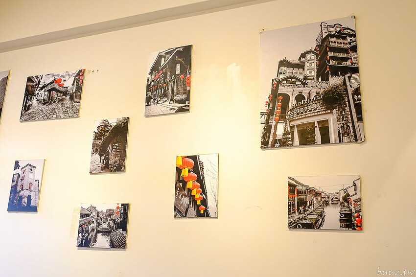 手路菜配家常熱炒，爸爸酸菜白肉鍋懷舊餐館，土窯雞滑嫩雞肉，憶起小時候控窯滋味！