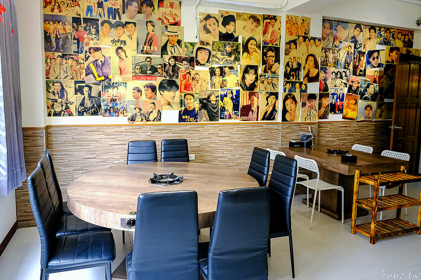 手路菜配家常熱炒，爸爸酸菜白肉鍋懷舊餐館，土窯雞滑嫩雞肉，憶起小時候控窯滋味！