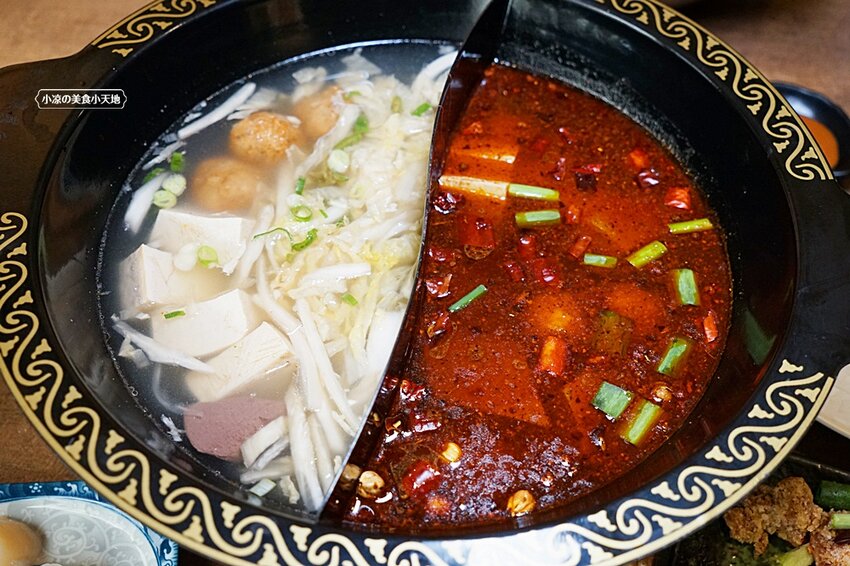 台中少見酸菜白肉、麻辣鴛鴦鍋結合現炒家常菜、北方點心,還有隱藏版土窯雞,菜色多,任君選擇,聊天聚餐好所在!!