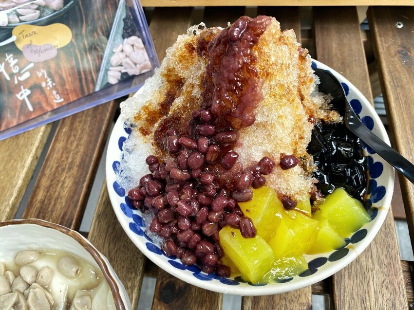 [台中西區]范力人豆花剉冰｜手工熬製黑糖漿｜純手工豆花｜每日限量｜特製糖水甜而不膩還帶冬瓜清香｜防疫外帶甜品｜內附菜單