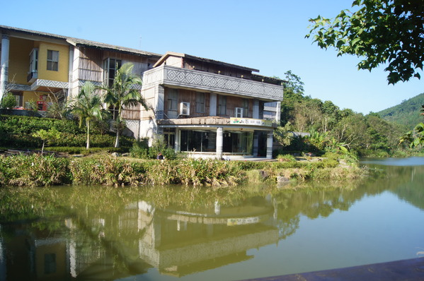 台灣好行南庄線 2日小旅行-東河吊橋、南庄巴斯達隘祭場、向天湖