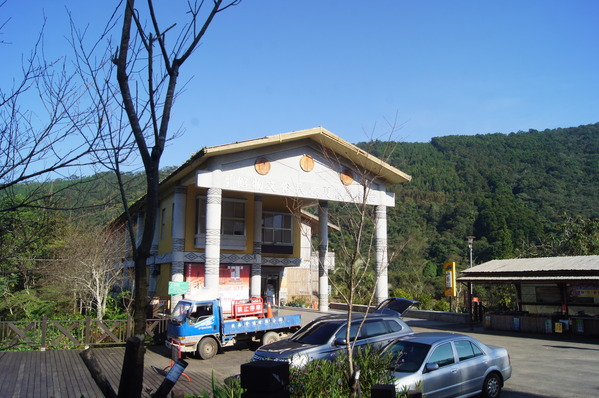 台灣好行南庄線 2日小旅行-東河吊橋、南庄巴斯達隘祭場、向天湖