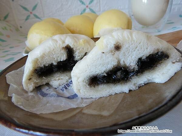 中式點心推薦|冷凍宅配【蒸冠包子】爆漿芝麻包&金沙奶皇包 只要幾分鐘 熱呼呼的包子立馬上桌