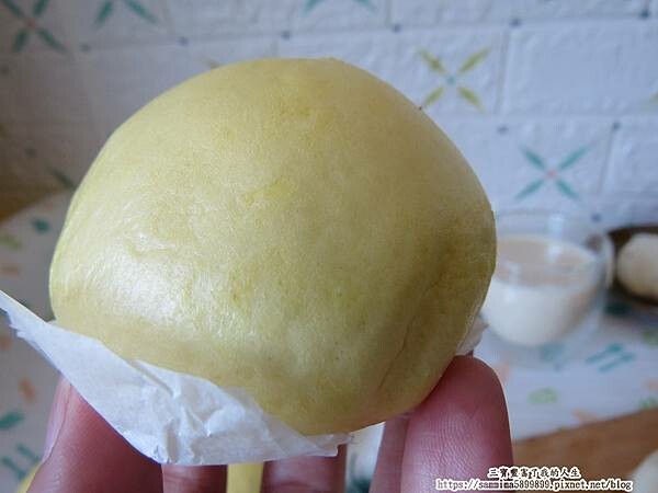 中式點心推薦|冷凍宅配【蒸冠包子】爆漿芝麻包&金沙奶皇包 只要幾分鐘 熱呼呼的包子立馬上桌