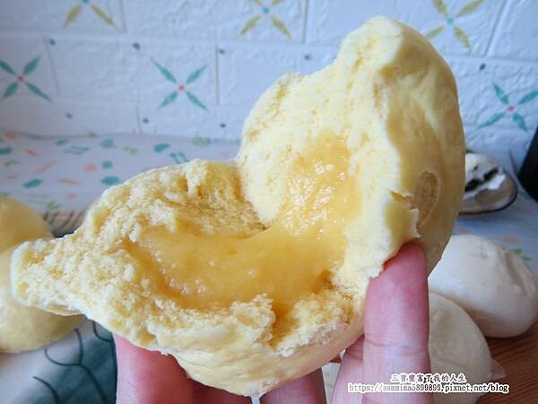 中式點心推薦|冷凍宅配【蒸冠包子】爆漿芝麻包&金沙奶皇包 只要幾分鐘 熱呼呼的包子立馬上桌