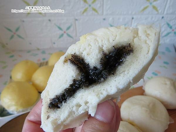 中式點心推薦|冷凍宅配【蒸冠包子】爆漿芝麻包&金沙奶皇包 只要幾分鐘 熱呼呼的包子立馬上桌