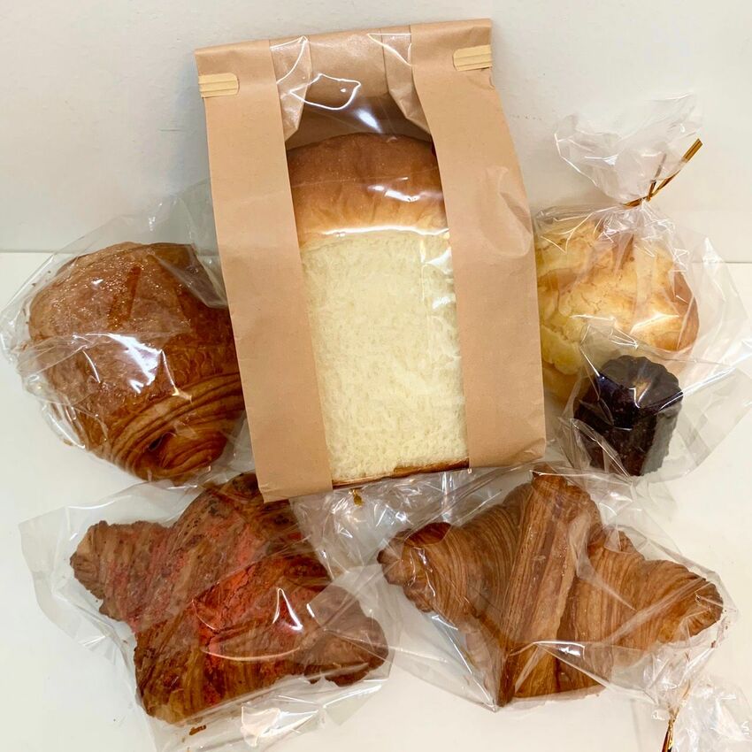 新竹麵包吐司推薦《江秋糕餅舖》法式和洋風格可愛甜點店，好吃牛奶吐司、菠蘿麵包、可頌、可麗露。