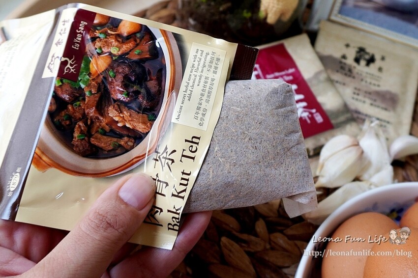 夏天開胃料理|超簡單、不NG肉骨茶茶葉蛋、肉骨茶雞肉蔬菜肉凍|余仁生肉骨茶|電鍋食譜