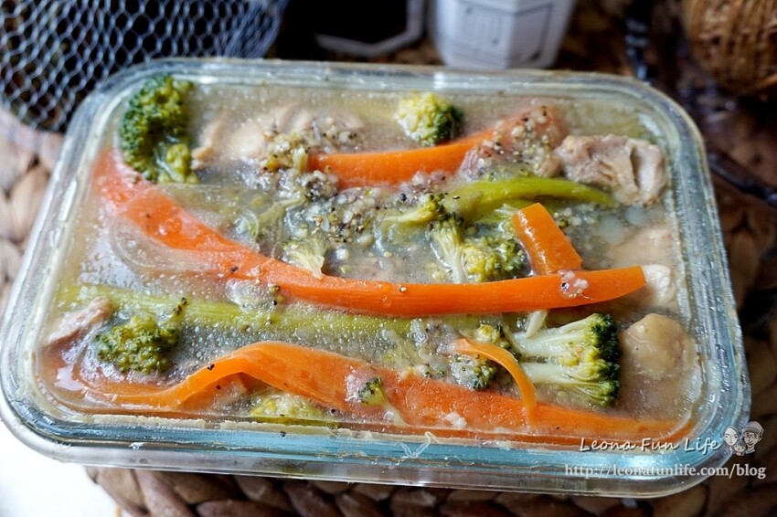 夏天開胃料理|超簡單、不NG肉骨茶茶葉蛋、肉骨茶雞肉蔬菜肉凍|余仁生肉骨茶|電鍋食譜