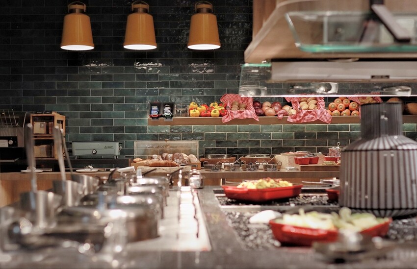 台南住宿/捷絲旅台南十鼓館，一泊二食住宿分享，再享絕美露天泳池，放空渡假來這！