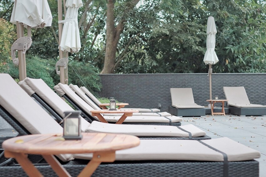 台南住宿/捷絲旅台南十鼓館，一泊二食住宿分享，再享絕美露天泳池，放空渡假來這！