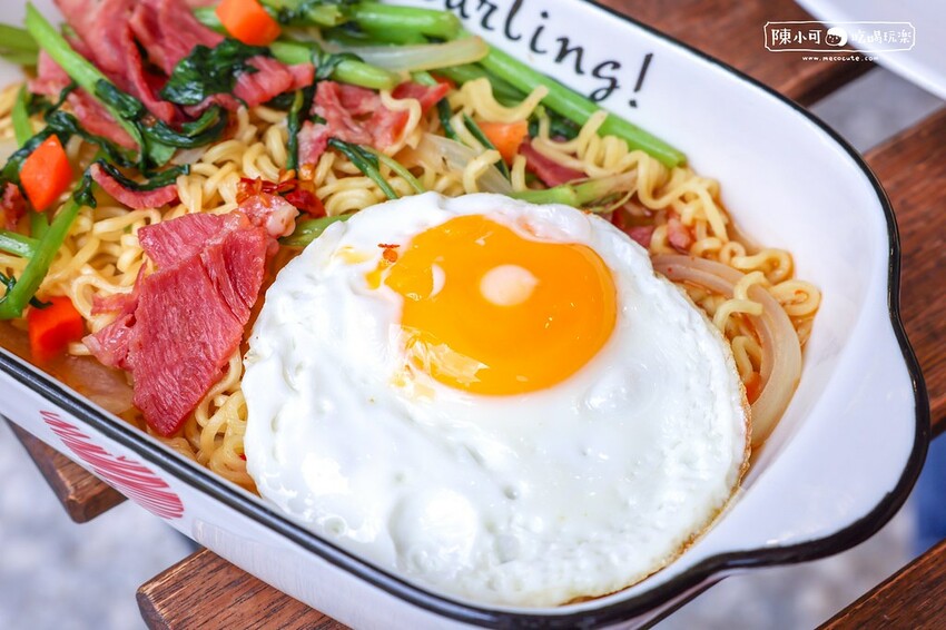 新北市新莊區蛋餅就有16種口味推薦!好好吃的秘汁控肉蛋餅和炒泡麵必點,新北人氣早餐店推薦~