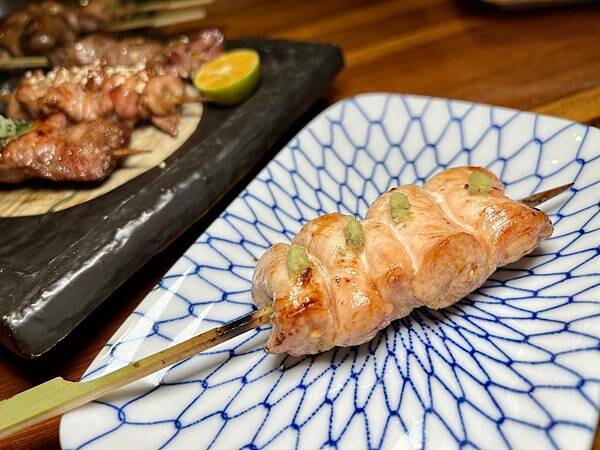 [東區美食] 小串酒場 (小串堂延吉店) 日式燒鳥居酒屋 #國父紀念館站 #大安區居酒屋@蛋寶趴趴go