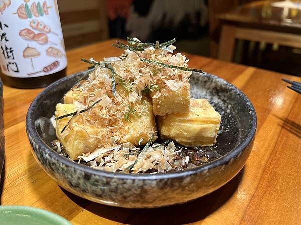 [東區美食] 小串酒場 (小串堂延吉店) 日式燒鳥居酒屋 #國父紀念館站 #大安區居酒屋@蛋寶趴趴go