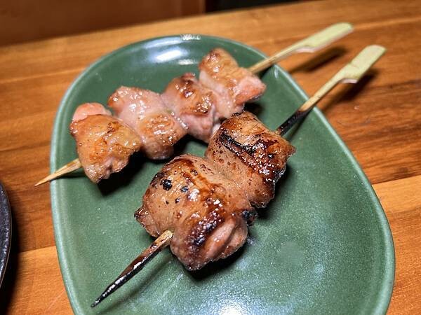 [東區美食] 小串酒場 (小串堂延吉店) 日式燒鳥居酒屋 #國父紀念館站 #大安區居酒屋@蛋寶趴趴go