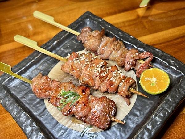 [東區美食] 小串酒場 (小串堂延吉店) 日式燒鳥居酒屋 #國父紀念館站 #大安區居酒屋@蛋寶趴趴go