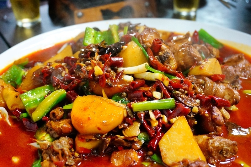 小喬新疆羊肉串.板橋大盤雞.板橋美食.江子翠美食.麻辣大盤雞.2017小喬新疆羊肉串菜單.清燉羊肉湯.