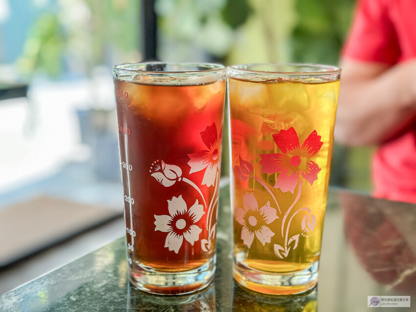 花蓮人氣文青風成康飲食店！50年老屋改造，剝皮辣椒炒手必點。