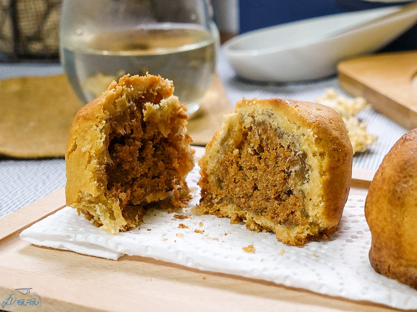 【糖鼎黑糖】中秋禮盒,清甜冰糖菊花磚搭配香酥黑糖肉鬆餅,質感包裝+提袋