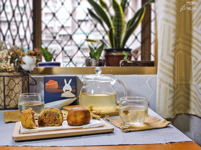 【糖鼎黑糖】中秋禮盒,清甜冰糖菊花磚搭配香酥黑糖肉鬆餅,質感包裝+提袋