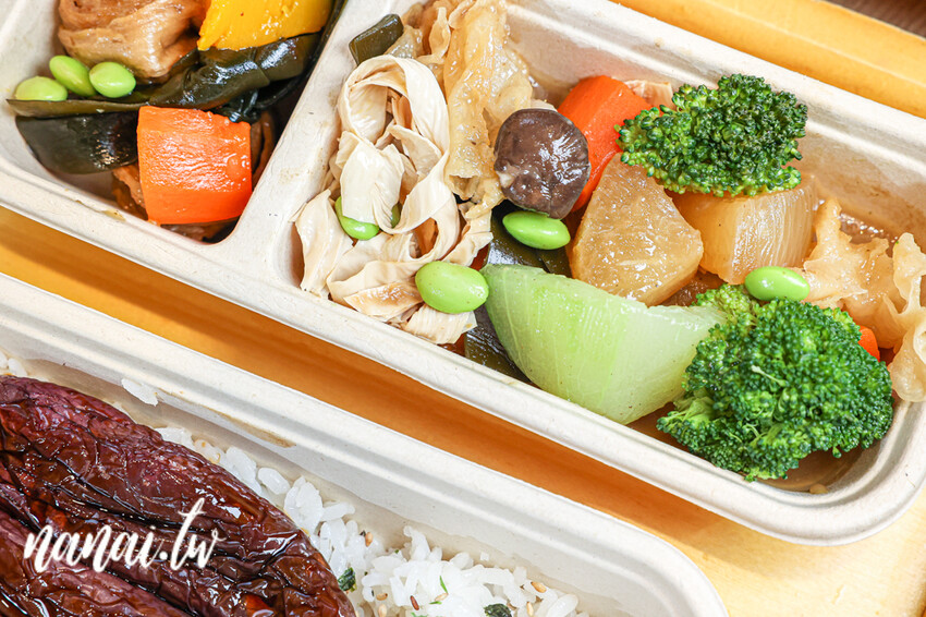 隱身彰基附近好吃日出川鹽麴舒肥餐盒!必點每日限量蒜香舒肥莎朗牛,好吃到天天都想買。