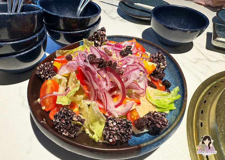 【台中燒肉】老井極上燒肉美村店,點了饕客專業和牛,專人剝蝦還