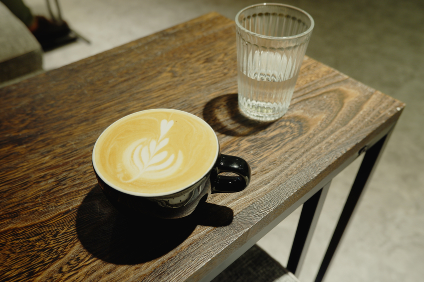 一嶼coffee shop _ 一個人登上島嶼，喝杯不孤單的咖啡