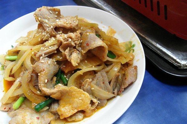 老韓家韓式廚房(台南分店)：【台南||東區】平價美味韓式料理！銅盤烤肉！老韓家。韓式廚房>>即將改名『韓屋 韓式廚房』