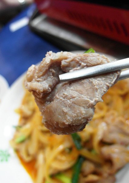 老韓家韓式廚房(台南分店)：【台南||東區】平價美味韓式料理！銅盤烤肉！老韓家。韓式廚房>>即將改名『韓屋 韓式廚房』