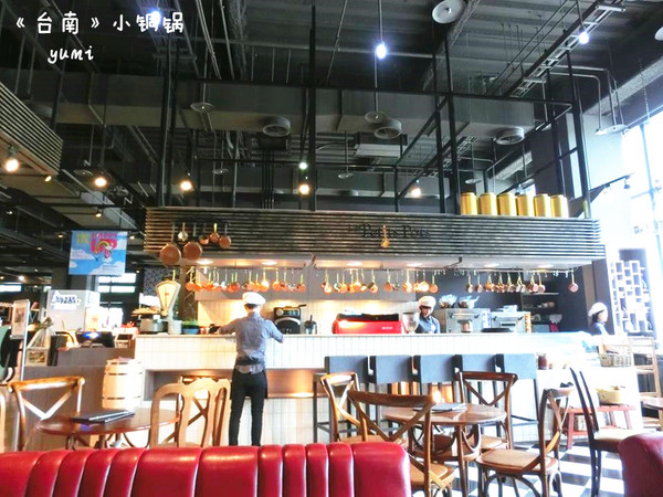 小銅鍋咖啡館(龍山店)：【台南食記】慢工出細活!蓬蓬柔軟的舒芙蕾融化你心@小銅鍋咖啡館 Les Petits Pots