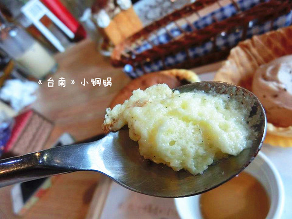 小銅鍋咖啡館(龍山店)：【台南食記】慢工出細活!蓬蓬柔軟的舒芙蕾融化你心@小銅鍋咖啡館 Les Petits Pots