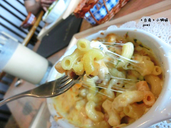 小銅鍋咖啡館(龍山店)：【台南食記】慢工出細活!蓬蓬柔軟的舒芙蕾融化你心@小銅鍋咖啡館 Les Petits Pots