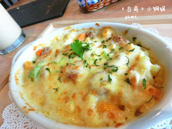 小銅鍋咖啡館(龍山店)：【台南食記】慢工出細活!蓬蓬柔軟的舒芙蕾融化你心@小銅鍋咖啡館 Les Petits Pots