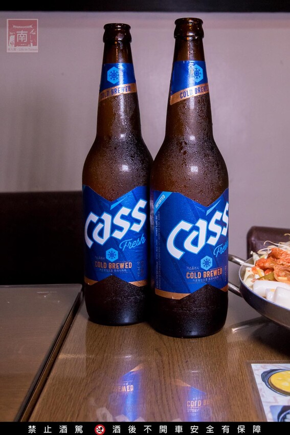 【臺南美食】開了10幾年台南韓式料理店,15道韓國小菜無限供應,供應韓國道地美食、烤肉及部隊鍋~韓朝崇明店 - 南人幫