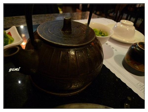 老四川巴蜀麻辣燙(台南店):【台南食記】鍋底吃到飽♥越麻越好吃@老四川巴蜀麻辣燙/台南店 老四川巴蜀麻辣燙(台南店):【台南食記】鍋底吃到飽♥越麻越好吃@老四川巴蜀麻辣燙/台南店