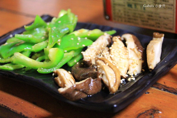 騷烤家(前鋒總店)：【台南||東區】油條也能『烤』來吃！堅持炭火＆鹽烤──府城騷烤家！