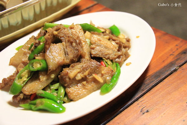 騷烤家(前鋒總店)：【台南||東區】油條也能『烤』來吃！堅持炭火＆鹽烤──府城騷烤家！