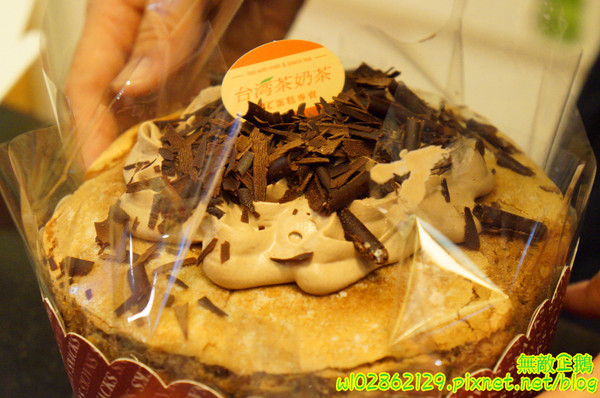 台灣茶奶茶(無)：【台南-東區】珍珠奶茶x4度C蛋糕...少女心奔放中~大推香蕉黑森林.草莓巧克力派.珍珠奶茶蛋糕.芋頭大泡芙.白玉珍珠楓糖捲...《台灣茶奶茶》