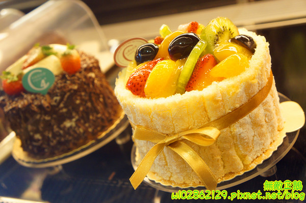 台灣茶奶茶(無)：【台南-東區】珍珠奶茶x4度C蛋糕...少女心奔放中~大推香蕉黑森林.草莓巧克力派.珍珠奶茶蛋糕.芋頭大泡芙.白玉珍珠楓糖捲...《台灣茶奶茶》