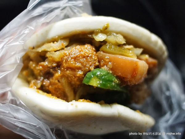 一點刈包：【食記】台南東區-一點刈包@成功大學 : 傳說中一點人最多的宵夜美味, 台南人與學子的共同回憶